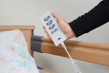 Pflegebett DALI Standard mit Kabelhandschalter